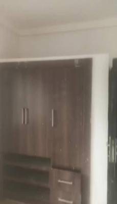 Lovely 3bedroom Flat, Off Adekunle Kuye., Surulere, Lagos, Flat / Apartment for Rent