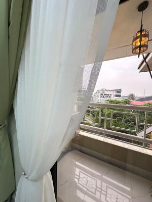 1 Bedroom Condo with Balcony, 3, Sorotona Close, Wuse 2, Abuja, Mini Flat (room and Parlour) Short Let