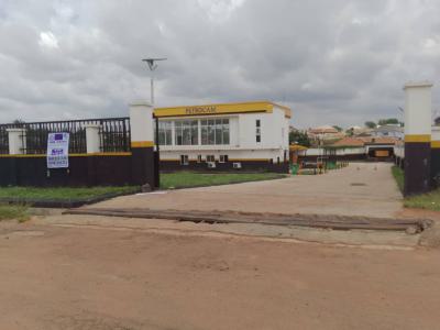 Luxury Office and Shop Space, Petrocam Gas Station, Agbofieti, Apata, Ibadan, Oyo, Shop for Rent
