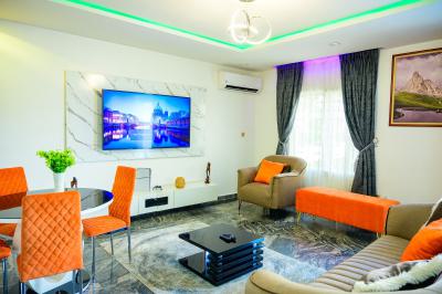 Home Away From Home: Luxury 3-bedroom Apartment, Brains and Hammers City, Life Camp, Abuja, Semi-detached Duplex Short Let