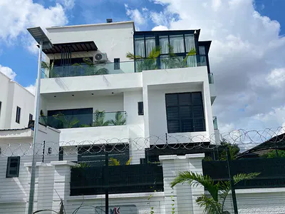 Luxury 5 Bedroom Stand Alone Duplex with BQ — Ibadan, Oyo