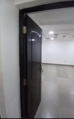 Extremely Clean 1 Bedroom Flat, 2 Toilet, 2nd Floor, Wuse Zone, Wuse, Abuja, Flat / Apartment for Rent