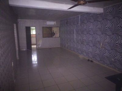Spacious 2 Bedroom Flat, Off Amino Kano Crescent, Wuse 2, Abuja, Flat / Apartment for Rent