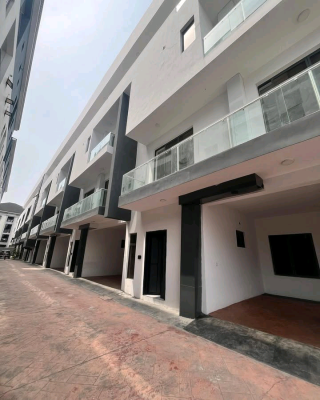 600m Ngn. 4 Bedroom Terrace with Bq in Oniru, Victoria Island.  List, Oniru, Victoria Island (vi), Lagos, House for Sale
