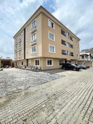 Newly Renovated 3 Bedroom Apartment, Lekki Phase 1, Lekki, Lagos, Flat / Apartment for Rent