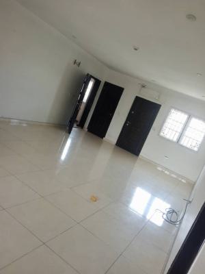 Spacious 3 Bedroom Apartment, Admiral Gabriel Street, Ikate, Lekki, Lagos, Flat / Apartment for Rent