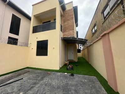 3 Bedroom Duplex, Off International Airport Road Ajao Estate, Isolo, Lagos, Detached Duplex for Rent