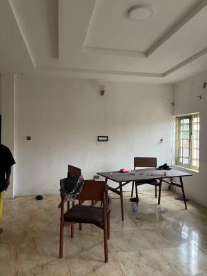 *2bed  4m  Ishaga Surulere* Features: - Newly Built  Well Ventil, Ishaga, Surulere, Lagos, Flat / Apartment for Rent