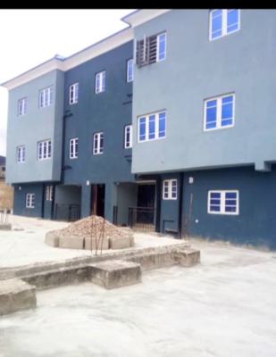 Brief at Bode Thomas*   *units of Spacious 2 Bedroom Fl, Off Bode Thomas, Surulere, Lagos, Flat / Apartment for Rent