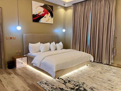 Luxury Loft Apartment with Pool, Wifi and 24/7 Power, Lekki Phase 1, Lekki, Lagos, Flat / Apartment Short Let