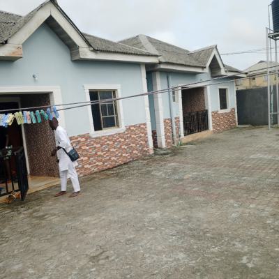 Luxurious 2 Bedroom Apartment, Unity Estate Ytk Bus Stop Ibeju Lekki Lagos, Ibeju Lekki, Lagos, Flat / Apartment for Rent