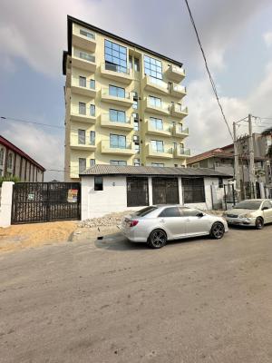 Luxuriously Built 4 Penthouse Suitable for Investment, Suitable for Investment in Oniru, Victoria Island (vi), Lagos, Block of Flats for Sale