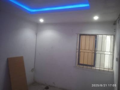 Standard P.o.p Sitting Room 2bedroomflat, Jumofaq Bus Off Lagos Road Ikorodu, Ikorodu, Lagos, Flat / Apartment for Rent