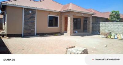 3 Bedroom Bungalow, Akoka, Yaba, Lagos, Detached Bungalow for Sale