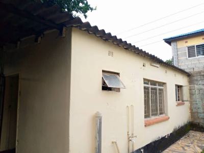 3 Bedroom Bungalow, Bariga, Shomolu, Lagos, House for Sale