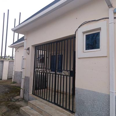 Excellent Spacious 2 Bedroom Apartment, By Dunamis Church, Lugbe District, Abuja, Flat / Apartment for Rent