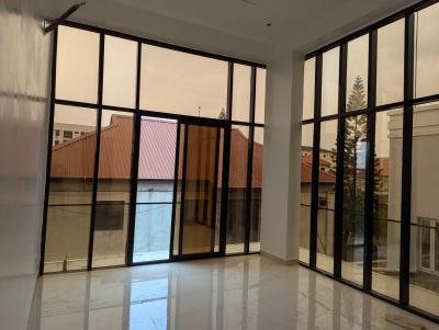 Conveniently Located 3-bedroom Home Near Everything, Lekki Phase 1, Lekki Phase 1, Lekki, Lagos, Block of Flats for Sale