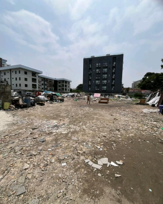 Location: Victoria Island. Square Meters: 2,242 Sqm.  Price: 1.8 Milli, Victoria Island (vi), Lagos, Land for Sale