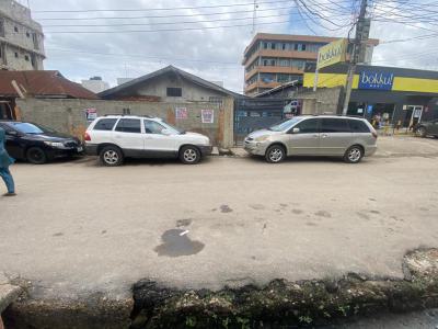 Demolishable Building on a Plot of Land (60ft By 120), Beside Bokku Supermarket,, Ikeja Gra, Ikeja, Lagos, Land for Sale