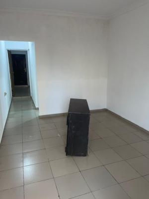 Nice Miniflat Upstairs Vacant Off Ayilara, Ojuelegba Area, Surulere, L, Ojuelegba, Surulere, Lagos, Mini Flat (room and Parlour) for Rent