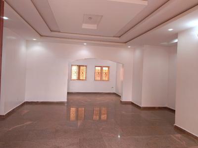 Clean Serviced and Spacious 3 Bedroom Flat, Jahi Behind Aduvie School, Jahi, Abuja, Flat / Apartment for Rent