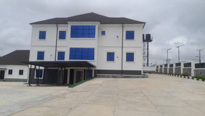 6 Bedrooms Detached Duplex with Guest Chalet, Naf Valley Estate, Asokoro District, Abuja, Detached Duplex for Sale