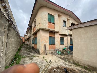 Vacant Solid 6 Units of 3 Bedroom Apartment with a Shop, Off Aiyelegun Road, Bucknor, Isolo, Lagos, Block of Flats for Sale