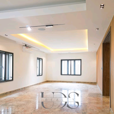 4-bedroom Terrace Duplex Fresh on The Market in The Prime Neighbourhood, Guzape District, Abuja, Terraced Duplex for Sale