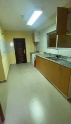 Lovely 3bedroom Flat with Bq, Alagomeji Estate, Yaba, Lagos, Flat / Apartment for Rent