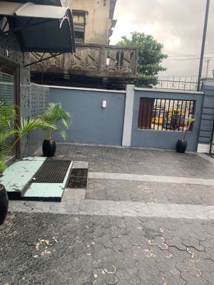 Well Maintained 2 Bedrooms, Fadeyi, Shomolu, Lagos, Flat / Apartment for Rent