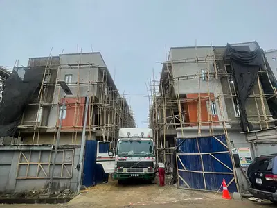 Luxury 4 Bedroom Terrace Duplex Plus BQ and Laundry Room — Maryland, Lagos