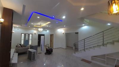 Standard 3-bedroom Penthouse, Emmanuel Mbaka Rd, Lugbe District, Abuja, House for Rent