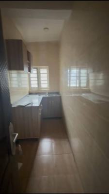Lovely 2 Bedroom Flat, Omilani Street, Ijesha, Surulere, Lagos, Flat / Apartment for Rent