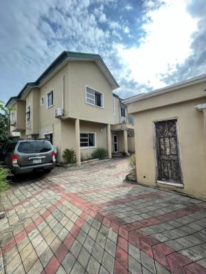 4 Bedrooms Semi Detached House with Bq, Mobolaji Johnson Estate, Lekki Phase 1, Lekki, Lagos, Semi-detached Duplex for Sale