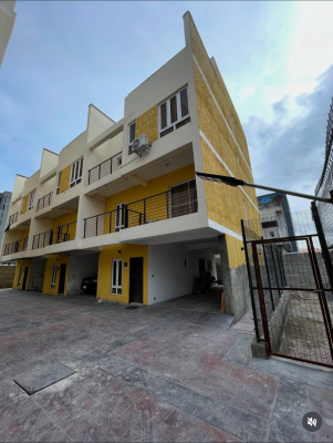 Four Bedroom Terrace with Bq, Lekki Phase 1, Lekki, Lagos, Terraced Duplex for Rent