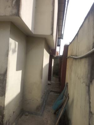 4 Nos of 3 Bedroom Flat, Vulcanizer Bus-stup, Akowonjo, Alimosho, Lagos, Flat / Apartment for Sale
