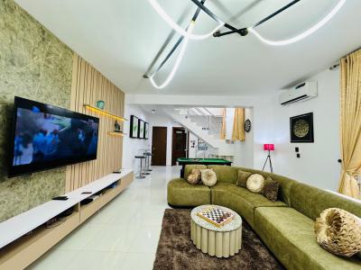 2 Bedroom Maisonette with Snooker & Elevator, Lekki Phase 1, Lekki, Lagos, Flat / Apartment Short Let