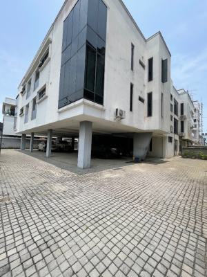 3 Bedroom, Right Hand Side Inside an Estate, Lekki Phase 1, Lekki, Lagos, Flat / Apartment for Rent