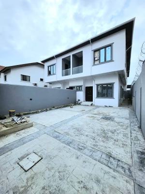 Spacious 4-bedroom Semi-detached House, Lekki Phase 1, Lekki, Lagos, House for Rent