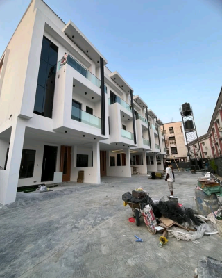 330m Ngn. 4 Bedroom Terrace Duplex in Osapa, Lekki.  Listed Price: 3, Osapa, Lekki, Lagos, House for Sale