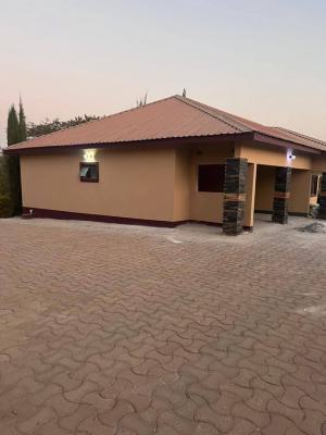 3 Bedroom Bungalow with Bq, Oworonshoki, Kosofe, Lagos, House for Sale