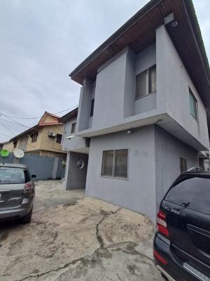 Block of Flats, Surulere, Lagos, Flat / Apartment for Sale