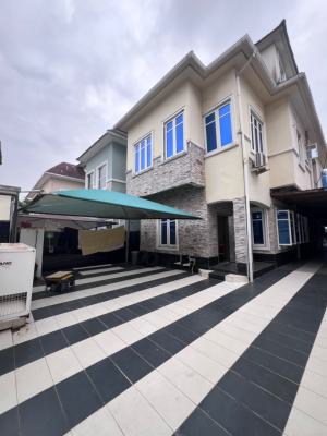Exquisite Spacious Masters Bedroom in an a Prestigious Estate, Southernview Estate Off Lekki Conservation Road, By Lekki 2nd Toll Gat, Lekki, Lagos, Flat / Apartment for Rent