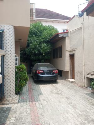 Good 3 Bedrooms Flat, Upstairs in a Call-in Estate, Agungi, Lekki, Lagos, Flat / Apartment for Rent
