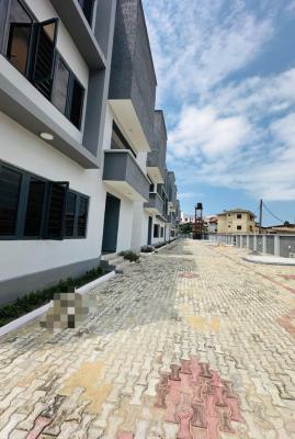 an Alluring 4 Bedroom Terraced  Duplex with Bq, Ologolo, Lekki, Lagos, Terraced Duplex for Sale
