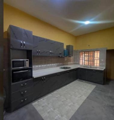 Spacious 5bedroom, Lekki Phase 1, Lekki, Lagos, Semi-detached Duplex for Rent