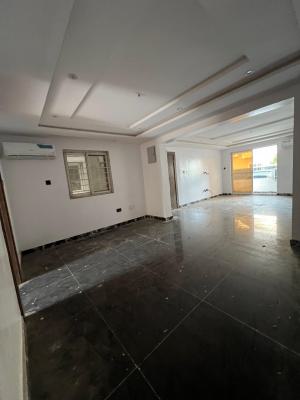 3 Bedroom Flat Unfurnished, Lekki Phase 1, Lekki, Lagos, Flat / Apartment for Rent