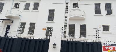 2 Bedroom, Off Adminraly Way Lekki Phase1 Lagos, Lekki, Lagos, Flat / Apartment for Rent
