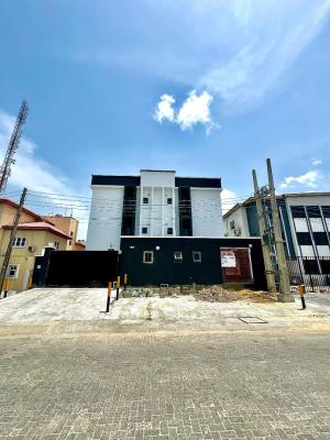 Exquisite 2 Bedroom Apartments with a Rooftop Lounge, Lekki Phase 1, Lekki, Lagos, Flat / Apartment for Sale