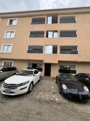 Unfurnished 3 Bedroom Flat, Lekki Phase 1, Lekki, Lagos, Flat / Apartment for Rent